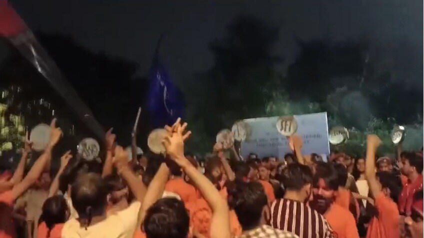 Clashes Erupt At JNU After Umar Khalid, Sharjeel Imam Allegedly Depicted As Ravan