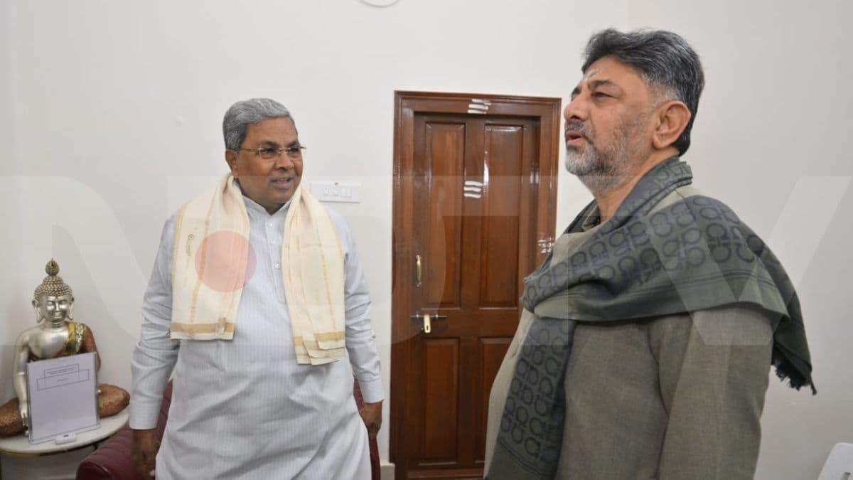 Amid Leadership Tussle, DK Shivakumar's Brother Urges Siddaramaiah To "Keep His Word"