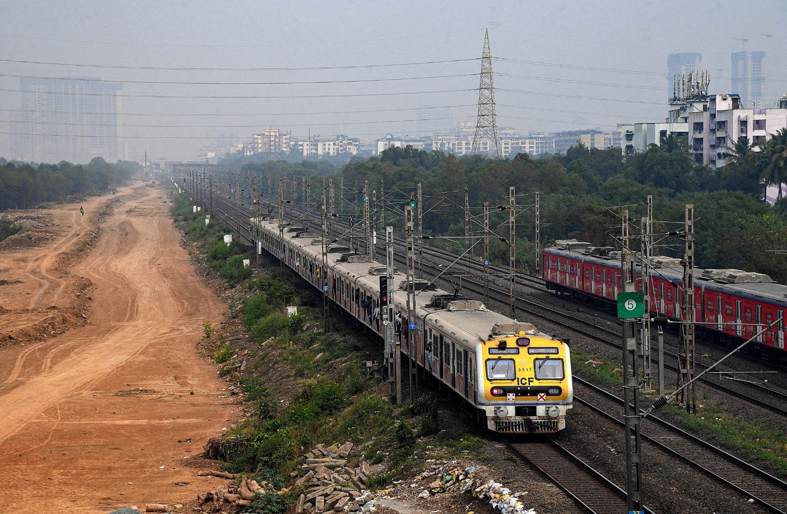 In 2009, Mumbai Teen Died In Train Accident. Family Gets 8 Lakhs Aid In 2026