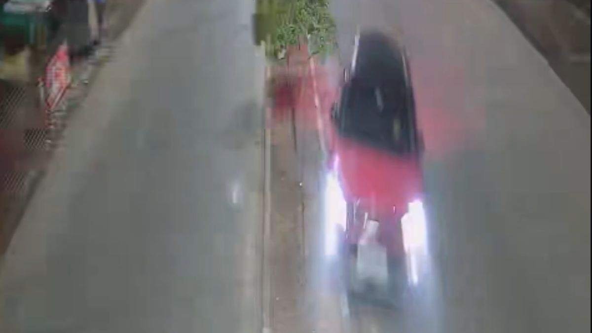 Video: Speeding SUV Hits Electricity Pole In Jabalpur, Plunges Area Into Darkness