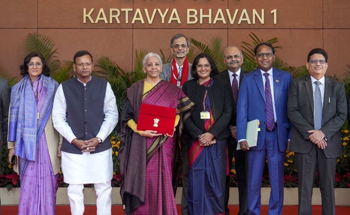 Finance Minister Poses With Budget Tablet In Red Sleeve, Meets President