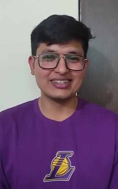 UPSC Topper Channels Inner Adnan Sami, Sings 'Lift Kara De'