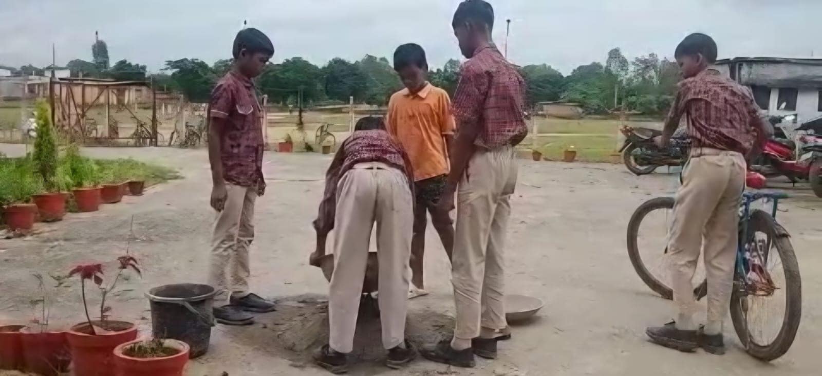 RTE Quota Students Made To Do Menial Work, High Court Seeks Explanation