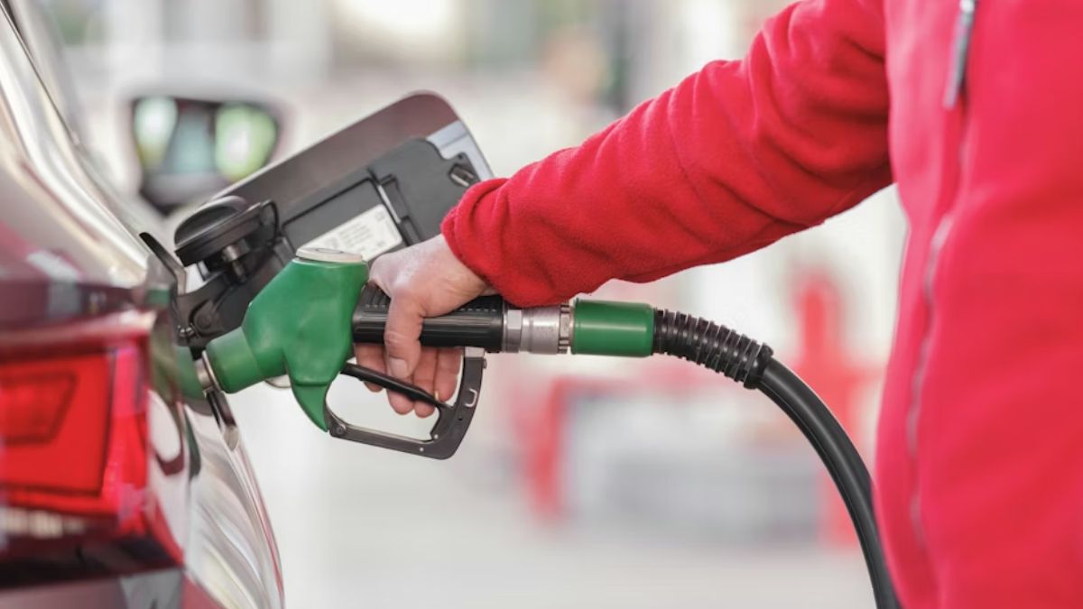 Centre Imposes Export Duty On Petrol, Cuts Tax On Diesel, Aviation Fuel