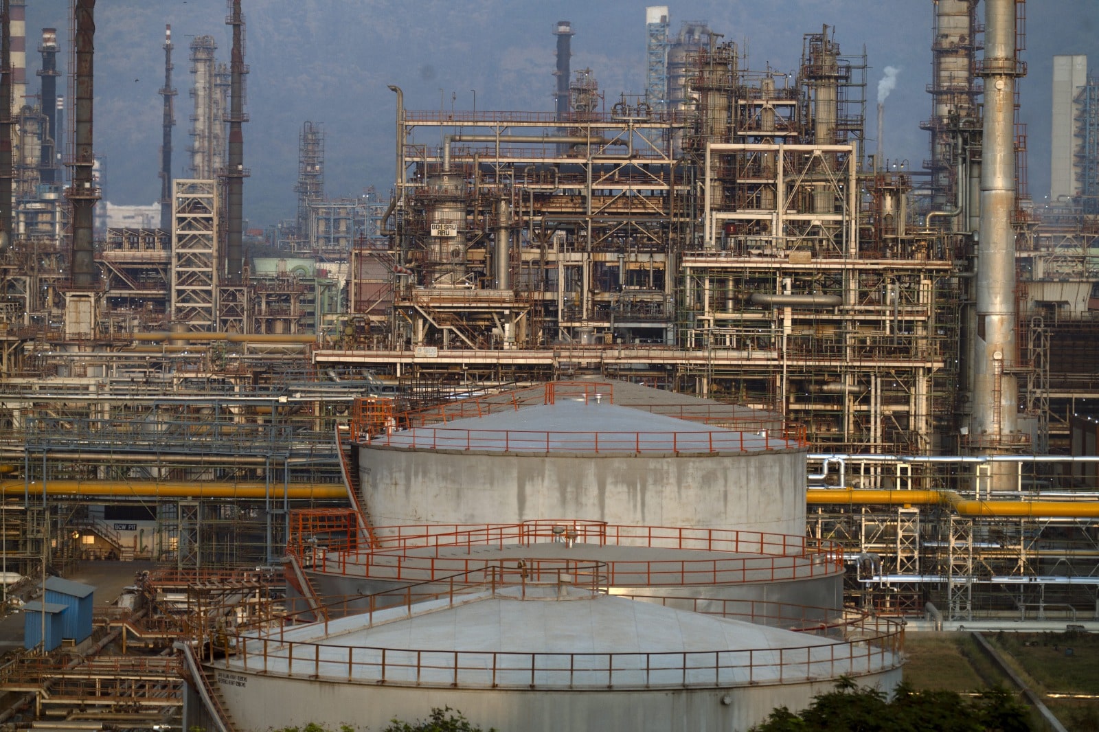 Keep 90 Days' Buffer Stock Of Oil, Parliamentary Panel Tells Centre