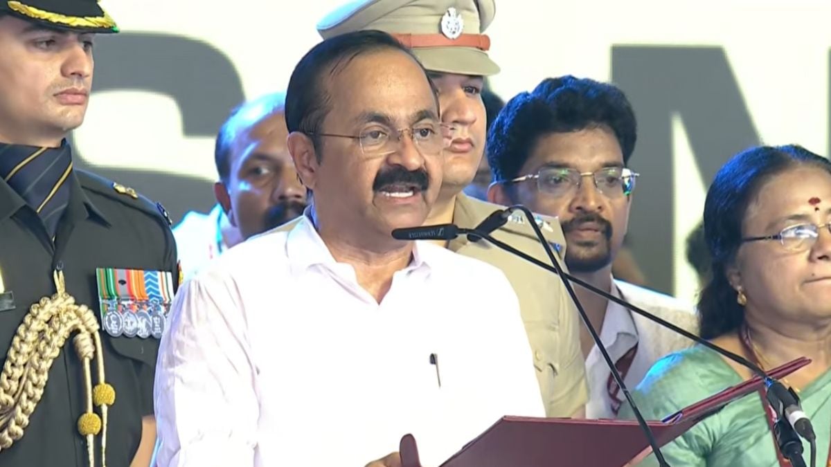 Full 'Vande Mataram' Recital At Kerala Oath Event Triggers Left Vs BJP Fight