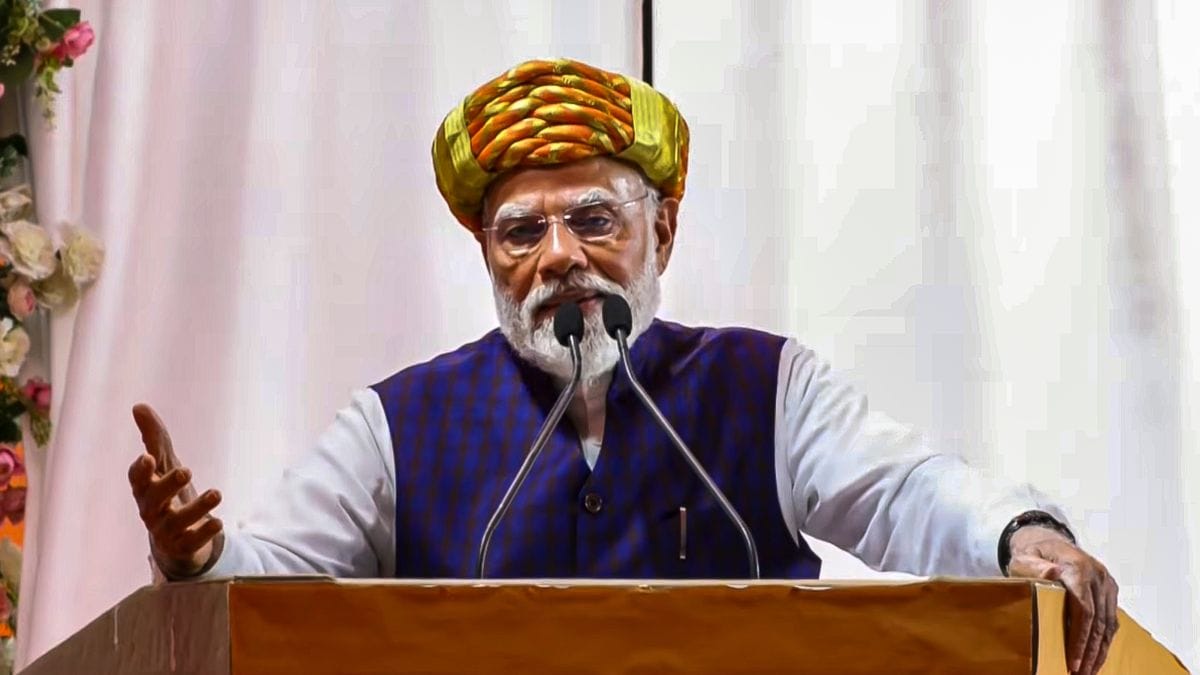 'Bengal In Deep Pit, BJP To Bring Change': PM Modi In Gujarat