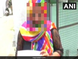 एक और बीजेपी विधायक पर रेप का आरोप, पीड़िता बोली- इंसाफ नहीं मिला तो दे दूंगी जान एक और बीजेपी विधायक पर रेप का आरोप, पीड़िता बोली- इंसाफ नहीं मिला तो दे दूंगी जान