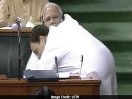 पीएम मोदी से गले मिलने का महीनों से इंतजार कर रहे थे राहुल गांधी! पीएम मोदी से गले मिलने का महीनों से इंतजार कर रहे थे राहुल गांधी!
