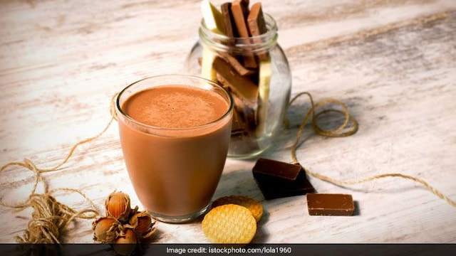 Chocolate milk help athletes exercise intensely without feeling tired for longer than sports drinks