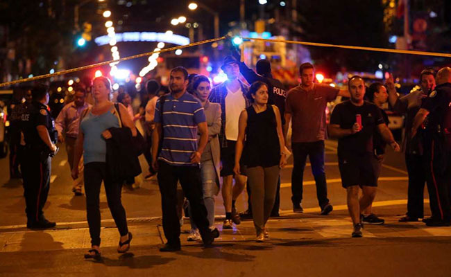 टोरंटो गोलीबारी: परिवार ने बंदूकधारी के मानसिक रूप से विक्षिप्त होने का किया दावा