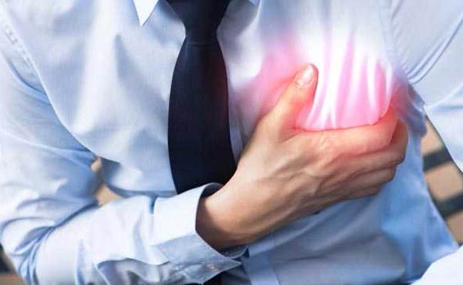 Apart From Heart Problems, Know 5 Other Conditions Which Can Cause Chest Pain