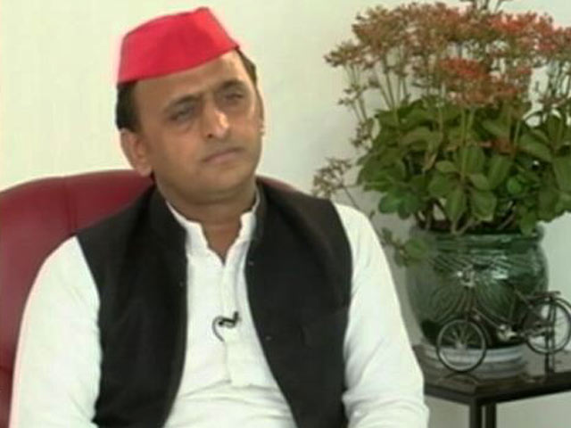 अखिलेश का योगी सरकार पर निशाना, 'UP में न तो कानून बचा है न व्यवस्था'