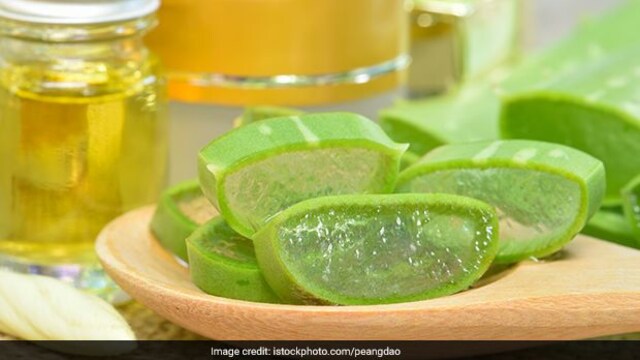 Aloe Vera For Hair Growth: Aloe vera has a number of benefits for your hair as well