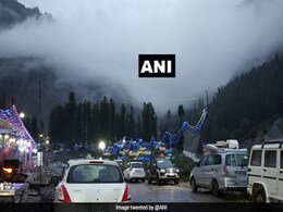 खराब मौसम ने अमरनाथ यात्रा में डाला खलल,  पहले दिन सिर्फ 1,007 श्रद्धालु कर पाए दर्शन खराब मौसम ने अमरनाथ यात्रा में डाला खलल,  पहले दिन सिर्फ 1,007 श्रद्धालु कर पाए दर्शन