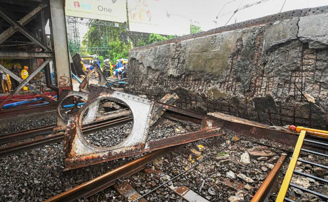 Corrosion, Excess Load Caused Mumbai's Andheri Bridge Collapse: Report