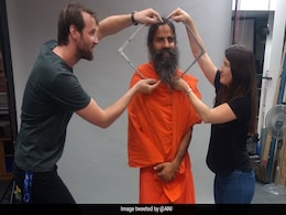 अब लंदन के मैडम तुसाद में लगेगा बाबा रामदेव का पुतला अब लंदन के मैडम तुसाद में लगेगा बाबा रामदेव का पुतला