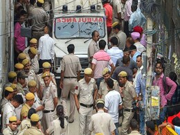 Burari Case: मौतों को देख एम्स के मनोचिकित्सक भी चकराए, कहा- ऐसे हो सकता है खुलासा Burari Case: मौतों को देख एम्स के मनोचिकित्सक भी चकराए, कहा- ऐसे हो सकता है खुलासा