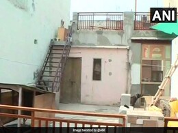 बुराड़ी केस : करीबी का दावा- ललित मौनव्रत पर नहीं आवाज चली गई थी, खुदकुशी की बात भी नकारी बुराड़ी केस : करीबी का दावा- ललित मौनव्रत पर नहीं आवाज चली गई थी, खुदकुशी की बात भी नकारी