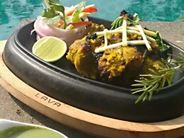 This Bhune Besan Ka Chicken Tikka Is Packed With Proteins And Loads Of Flavours