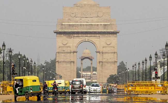 Delhi Records Maximum Temperature At 34 Degrees, Air Quality Poor