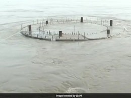 पिकनिक मनाने आएं 5 दोस्त पानी की तेज धारा में बह गए, चार का रेस्क्यू एक की तलाश जारी पिकनिक मनाने आएं 5 दोस्त पानी की तेज धारा में बह गए, चार का रेस्क्यू एक की तलाश जारी