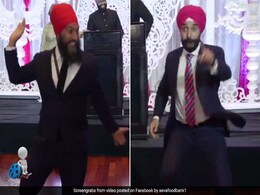 Canada में 2 सिख नेताओं ने किया इवेंट के बीच भांगड़ा, देखते रह गए लोग Canada में 2 सिख नेताओं ने किया इवेंट के बीच भांगड़ा, देखते रह गए लोग