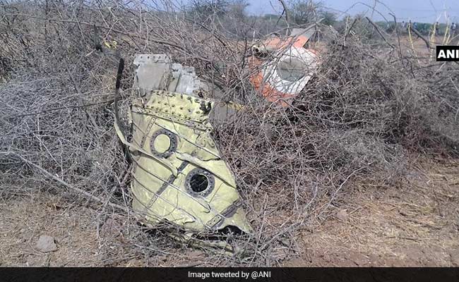 गुजरात: कच्‍छ के मुंदड़ा में वायुसेना का जगुआर एयरक्राफ्ट क्रैश, पायलट की मौत