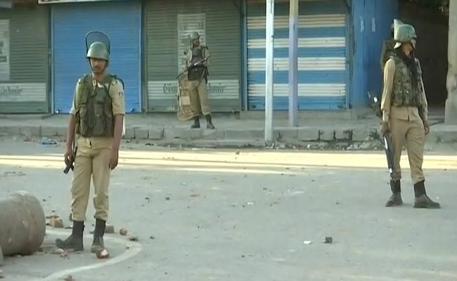 9 Security Personnel Injured In Grenade Attack In Kashmir's Pulwama