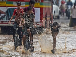 Mumbai On Heavy Rain Alert, No Weekend Off For Officials Mumbai On Heavy Rain Alert, No Weekend Off For Officials