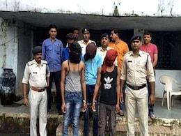 मध्य प्रदेश : घर से स्कूल के लिए निकली नाबालिग छात्रा से 4 लोगों ने कथित तौर पर किया रेप, हिरासत में मध्य प्रदेश : घर से स्कूल के लिए निकली नाबालिग छात्रा से 4 लोगों ने कथित तौर पर किया रेप, हिरासत में