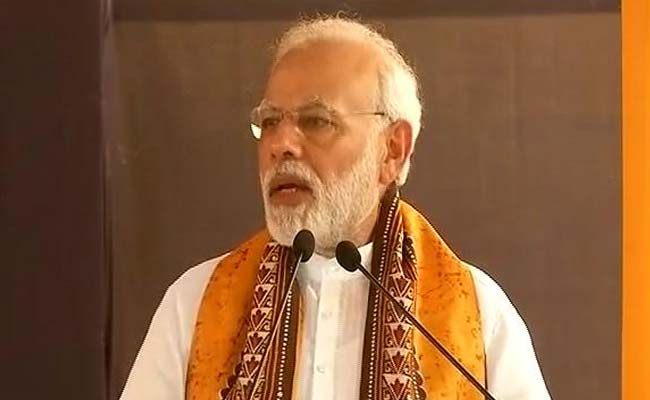 PM Modi Apologises To  Visva Bharati Students For Lack Of Drinking Water