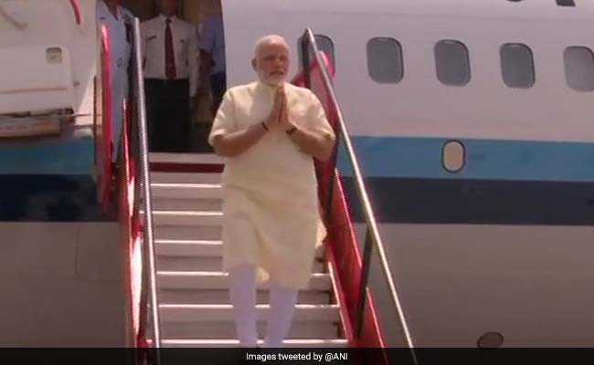 PM Modi Inaugurates Flight Service From Jagdalpur To Raipur