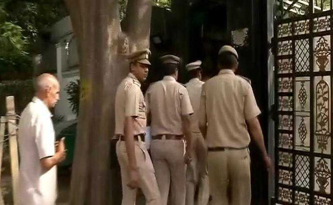 मुख्‍य सचिव से मारपीट मामला : दिल्‍ली पुलिस ने की अरविंद केजरीवाल से पूछताछ