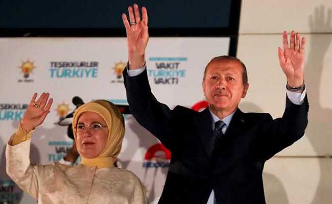 Turkey's Erdogan Wins Presidential Election, Extends 15-Year Reign