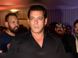 Salman Khan: ''घर में घुसकर मारेंगे'' सलमान खान को फिर मिली जान से मारने की धमकी, हाई अलर्ट पर मुंबई पुलिस  Salman Khan: ''घर में घुसकर मारेंगे'' सलमान खान को फिर मिली जान से मारने की धमकी, हाई अलर्ट पर मुंबई पुलिस
