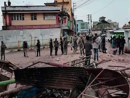 शिलांग में फिर भड़की हिंसा : सेना ने किया फ्लैग मार्च, केंद्र ने अतिरिक्त बलों को रवाना किया शिलांग में फिर भड़की हिंसा : सेना ने किया फ्लैग मार्च, केंद्र ने अतिरिक्त बलों को रवाना किया