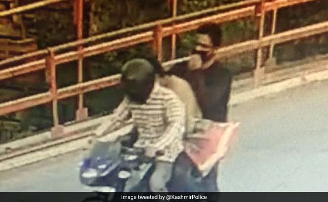 Journalist Shujaat Bukhari's Killers Identified, One Is A Pakistani: Sources