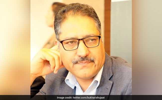 श्रीनगर में 'राइजिंग कश्मीर' के संपादक शुजात बुखारी की गोली मारकर हत्या