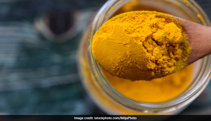 Turmeric has anti-inflammatory properties which can prevent various monsoon diseases