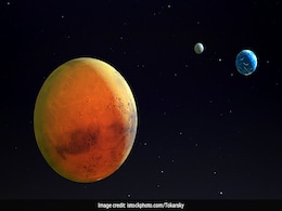 Watch Mars Come To Earth's Closest Ever In 60,000 Years Tonight Watch Mars Come To Earth's Closest Ever In 60,000 Years Tonight