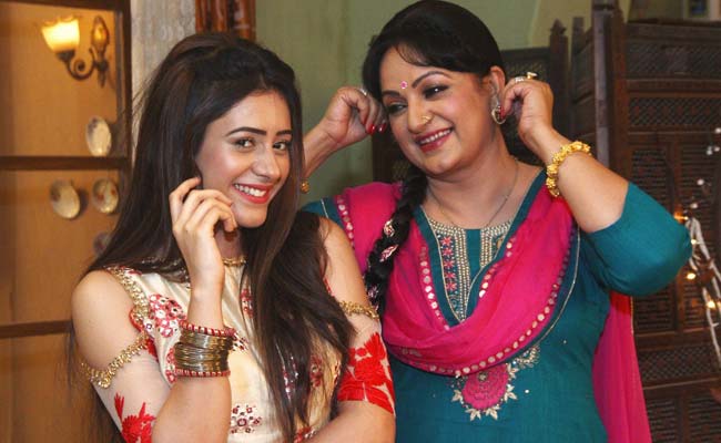 'जीजाजी छत पर हैं' में कुछ यूं गुदगुदाने आ रहीं 'बेबे', रिश्तेदारों के बीच लगेगा तड़का