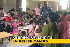 In Kerala Flood Shelters, Psychologists, Counsellors Help Children Relax In Kerala Flood Shelters, Psychologists, Counsellors Help Children Relax