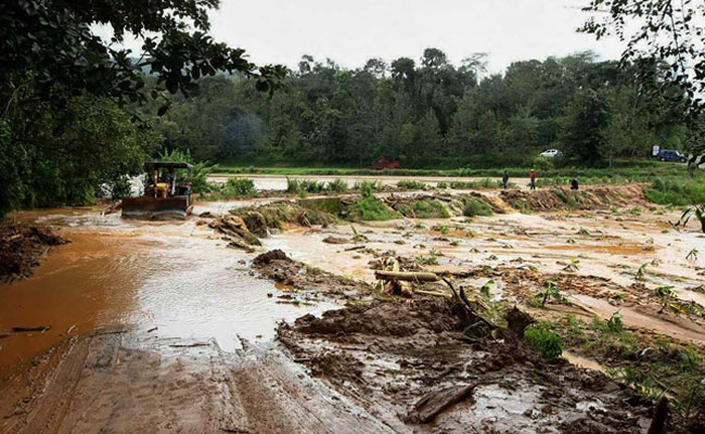 Earnings Fall As Tourism Drowns In Karnataka, Kerala During Peak Season