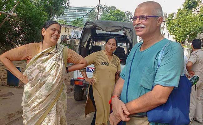 Judges, Cops In Late-Night Drama Over Activist Sudha Bharadwaj's Arrest