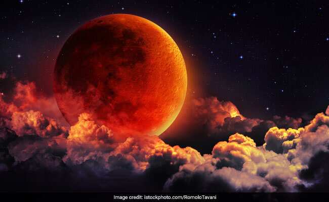 Chandra Grahan 2021: कब है चंद्र ग्रहण, सूतक काल, किन जगहों पर दिखेगा, ग्रहण के दौरान क्या करें और क्या न करें?