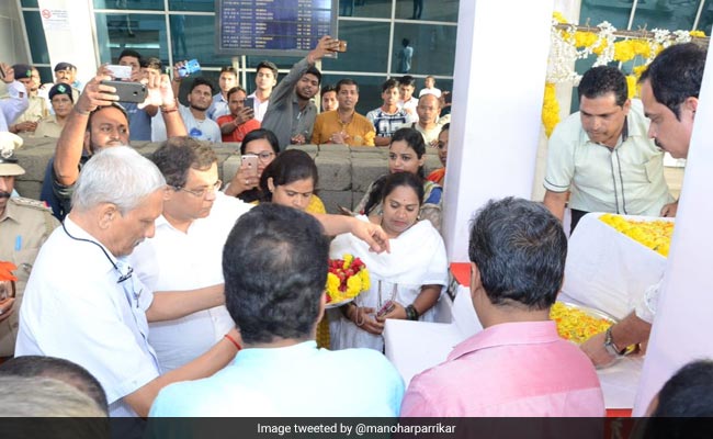Manohar Parrikar Returns From US After Medical Check-Up