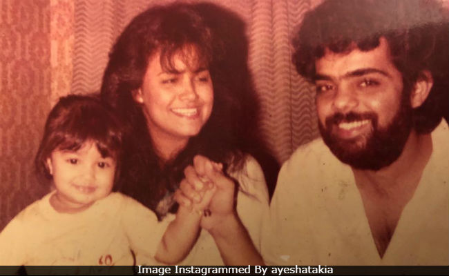 Ayesha Takia Has Always Been A Cutie. See Childhood Pic With Parents