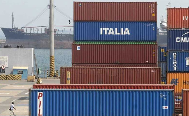 India Likely To Postpone Raising Tariffs On US Goods