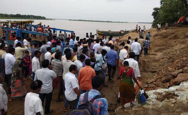 5 Missing In Boat Capsize In Andhra Pradesh's East Godavari